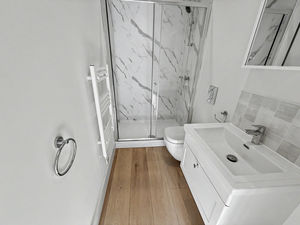 Photo 1- click for photo gallery